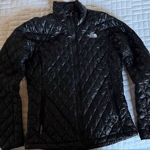 The North Face Women’s Black Puffer Jacket
